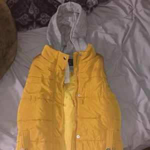 Love tree puffer jacket sleeveless